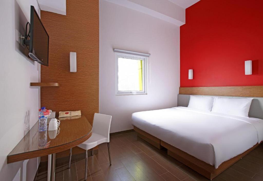 Amaris Hotel Pasar Baru Jakarta Exterior foto
