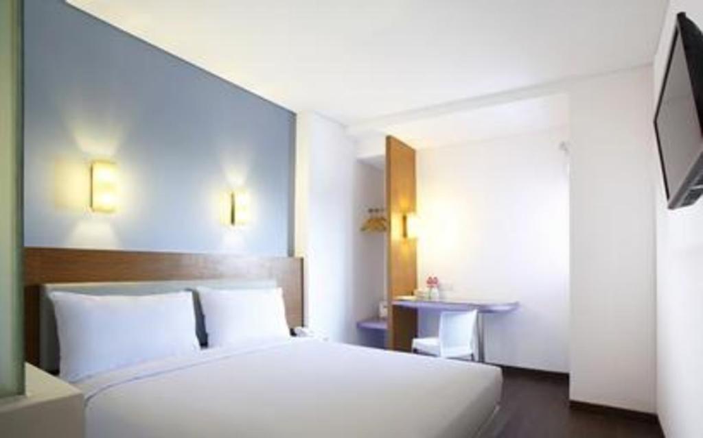 Amaris Hotel Pasar Baru Jakarta Exterior foto